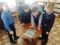 Игровая программа «Светлый праздник – мамин день»