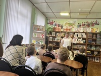Экскурсия «Приглашаем в Книжкин дом, вам уютно будет в нём» 